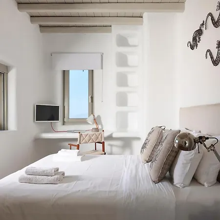 Daedalus - Luxe Hilltop Escape With Infinity Pool, Jacuzzi & Panoramic Sea Views Villa