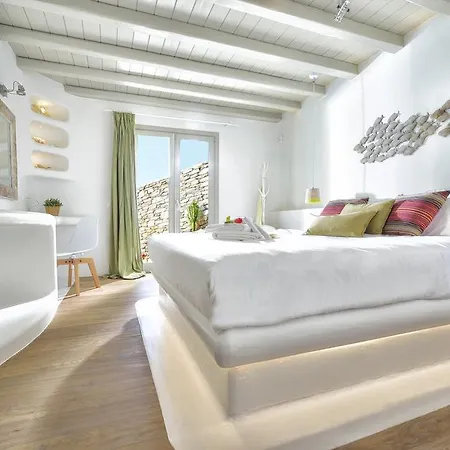 Daedalus - Luxe Hilltop Escape With Infinity Pool, Jacuzzi & Panoramic Sea Views *