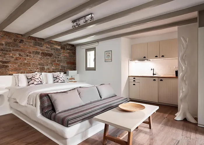 Daedalus - Luxe Hilltop Escape With Infinity Pool, Jacuzzi & Panoramic Sea Views