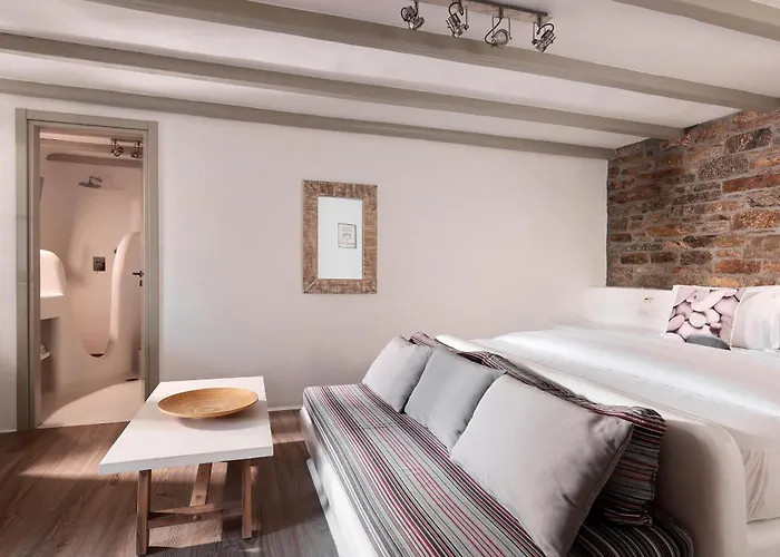 Villa Daedalus - Luxe Hilltop Escape With Infinity Pool, Jacuzzi & Panoramic Sea Views *